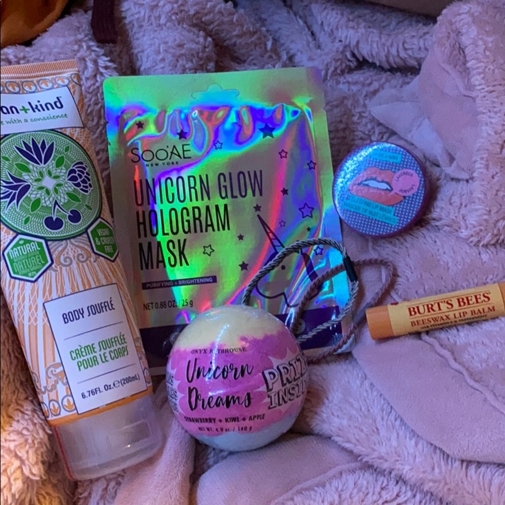 little skin care basket